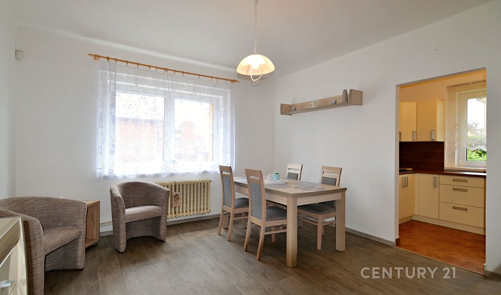 Prodej domu 215 m² s pozemkem 892 m², Hostivice – náhled fotky 6