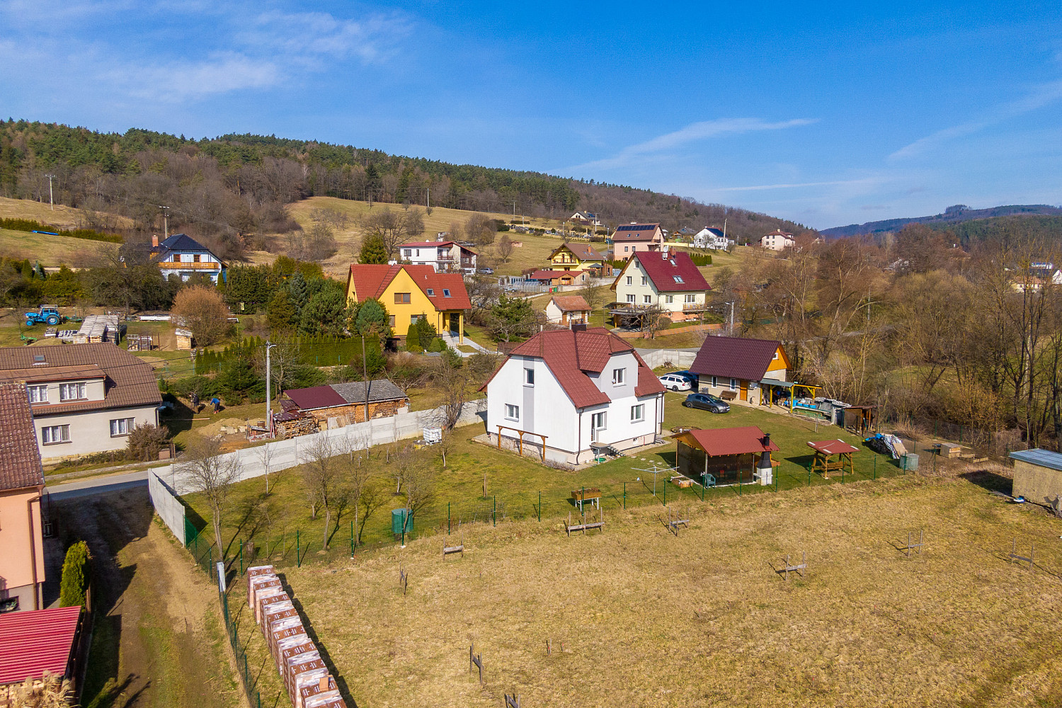 Prodej domu 182 m² s pozemkem 1 352 m²
