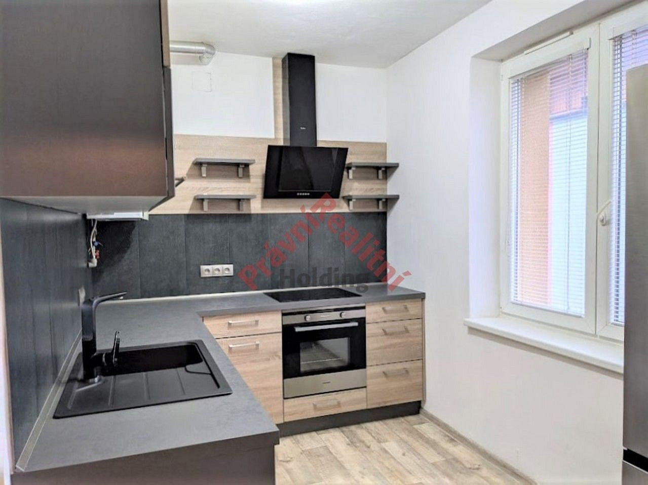 Pronájem bytu 2+1 52 m² — photo 2