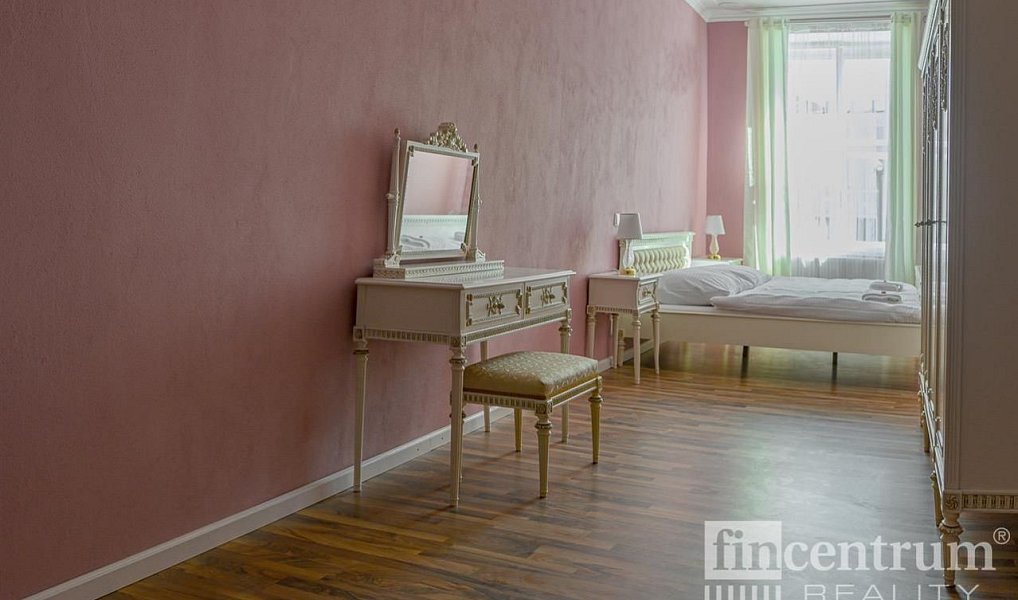 Prodej památky 800 m2 náměstí Zachariáše z Hradce, Telč, Telč – náhled fotky 3