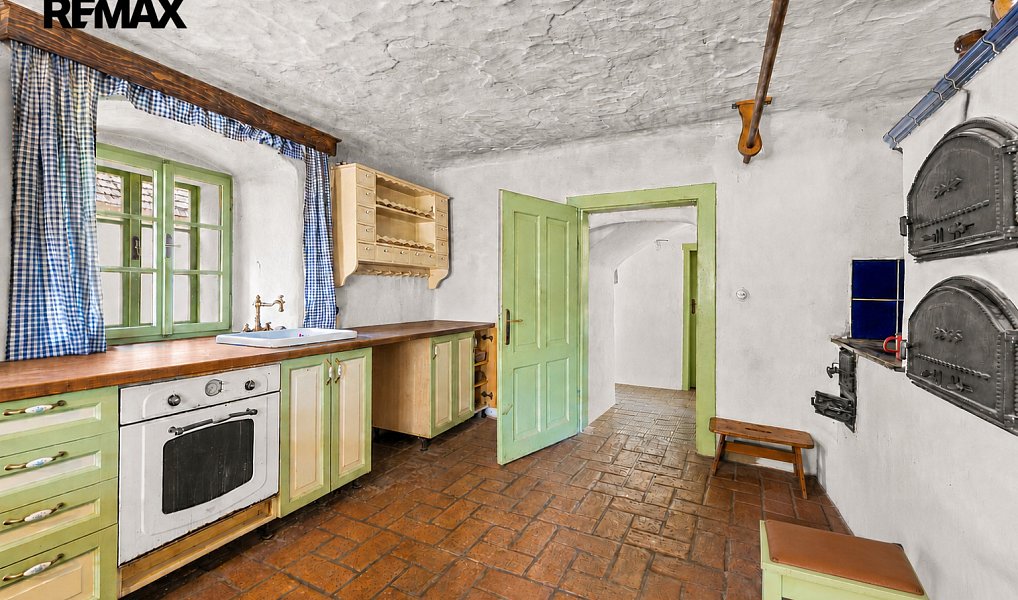 Prodej domu 185 m² s pozemkem 1 642 m², Horní Planá – náhled fotky 5