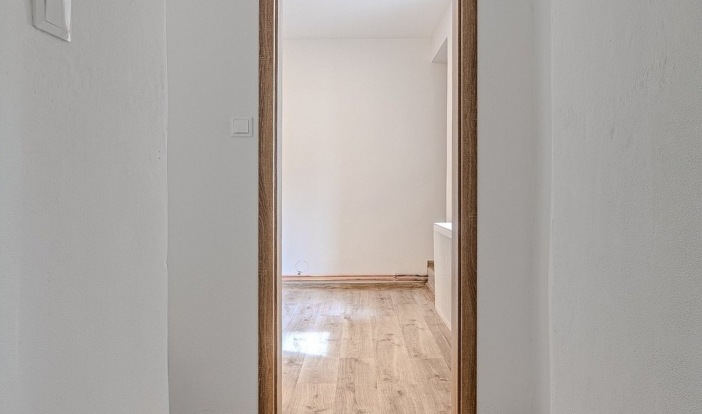 Prodej bytu 2+1 59 m², Smečno – náhled fotky 11
