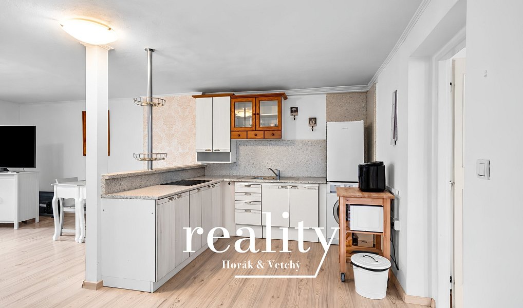 Prodej domu 292 m² s pozemkem 744 m², Práče – náhled fotky 19