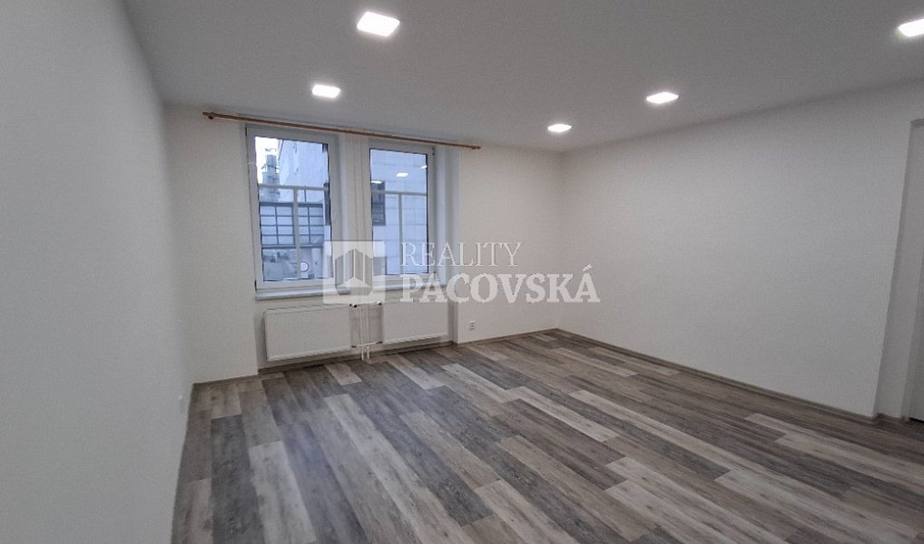 Pronájem bytu 2+1 70 m², Ústí nad Labem – náhled fotky 9