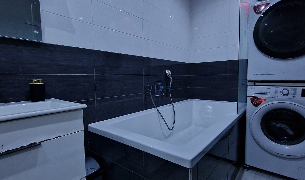 Prodej bytu 3+1 74 m², Adamov – náhled fotky 8