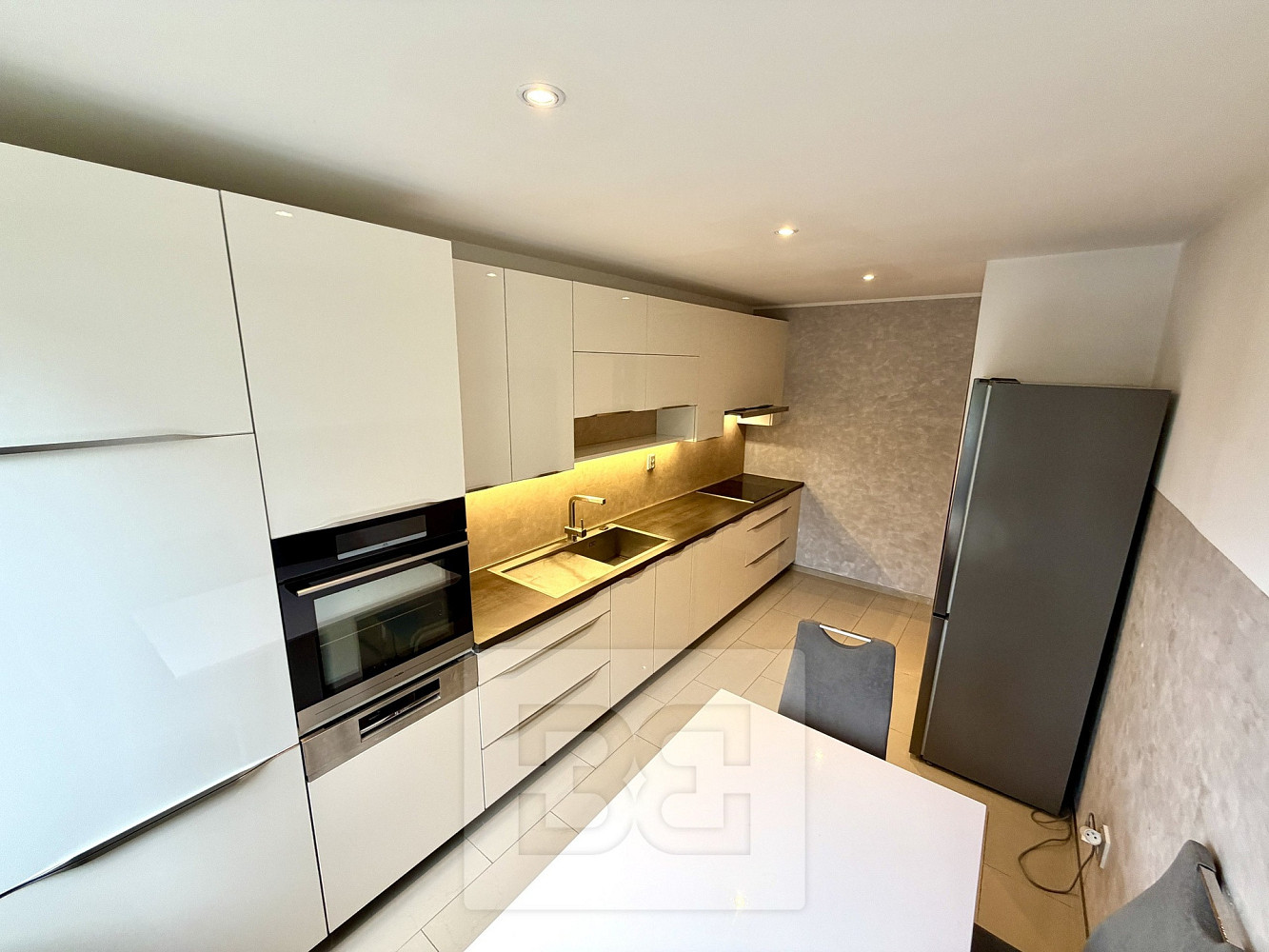 Prodej bytu 3+1 78 m² – fotografie 3