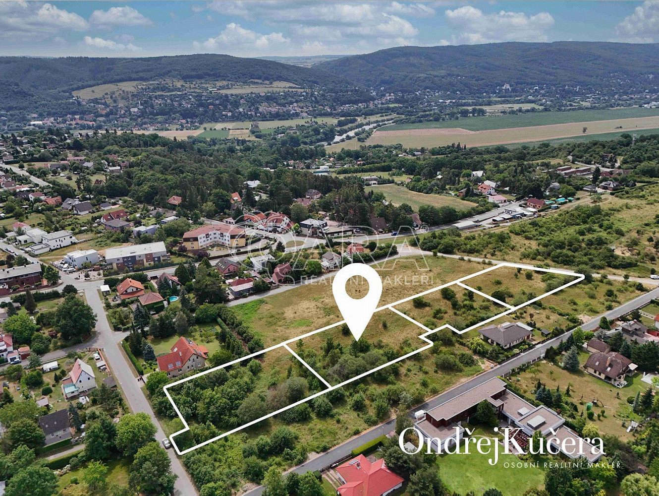Prodej stavebního pozemku 1 831 m²