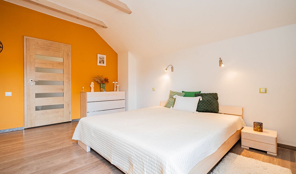 Prodej domu 147 m² s pozemkem 858 m², Unhošť – náhled fotky 32