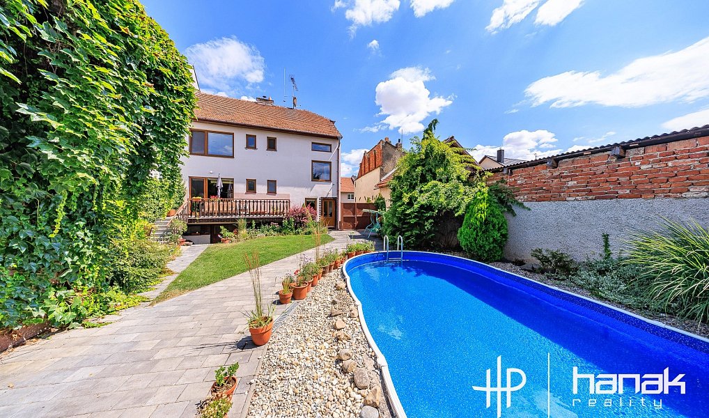 Prodej domu 243 m² s pozemkem 939 m², Hradčany-Kobeřice – náhled fotky 2