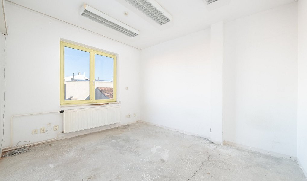 Prodej kanceláře 179 m², Brno – náhled fotky 16