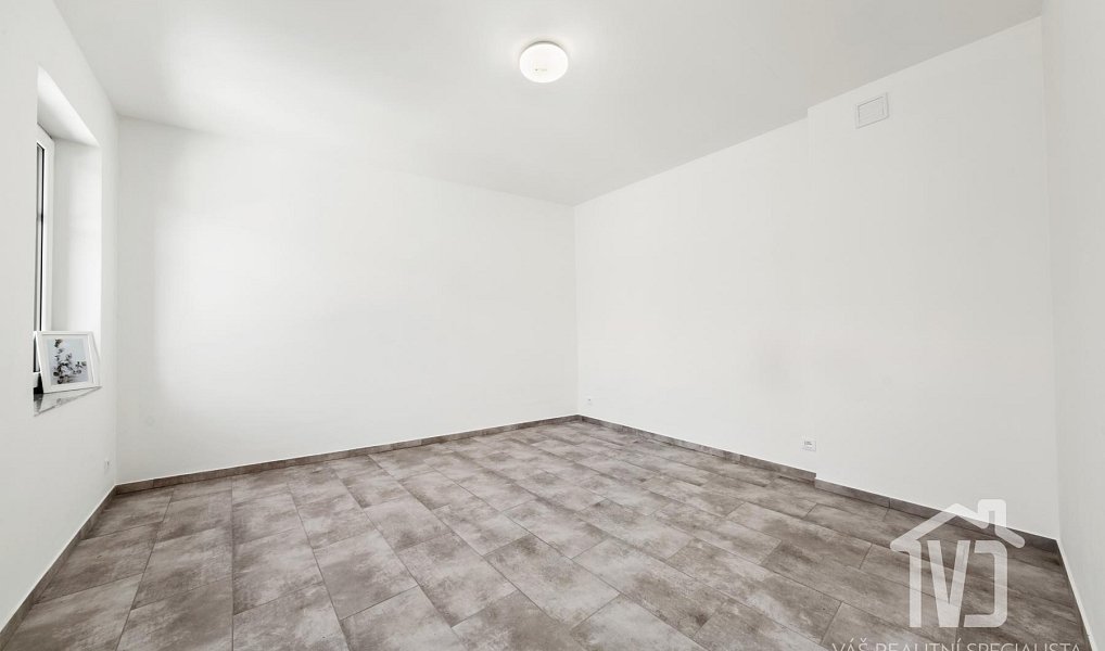 Prodej domu 58 m² s pozemkem 60 m², Hořovice – náhled fotky 12