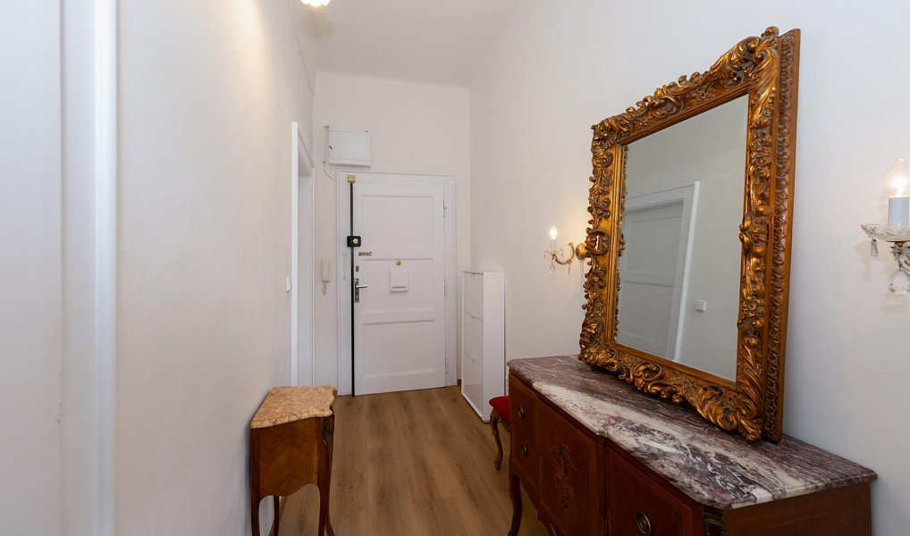 Pronájem bytu 2+kk 61 m², Praha – náhled fotky 16