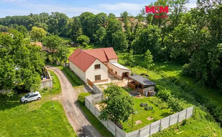 Prodej domu 288 m² s pozemkem 584 m², Peruc - Černochov, okres Louny
