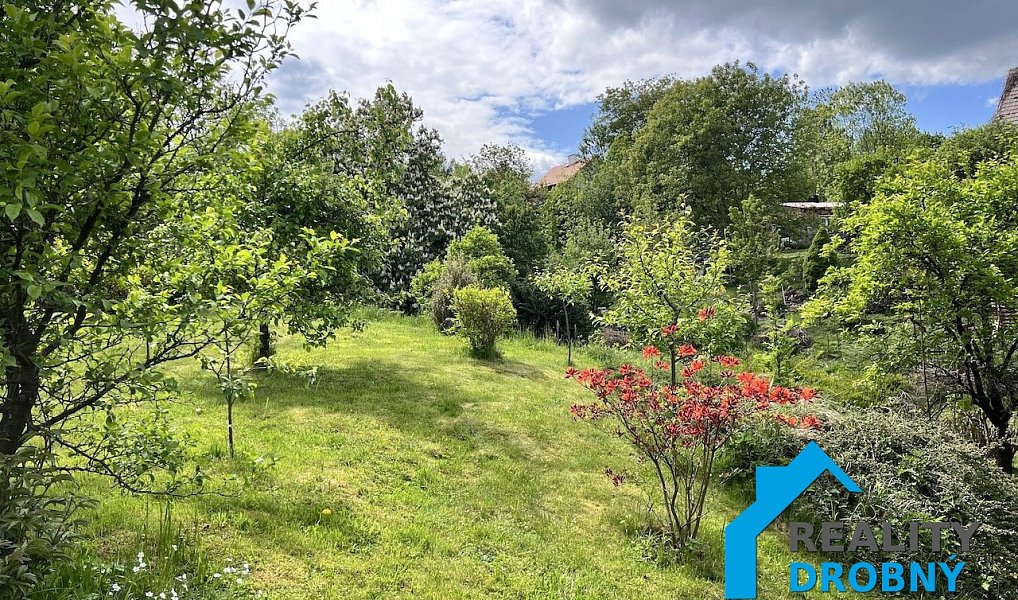 Prodej stavebního pozemku 1 033 m², Huntířov – náhled fotky 7