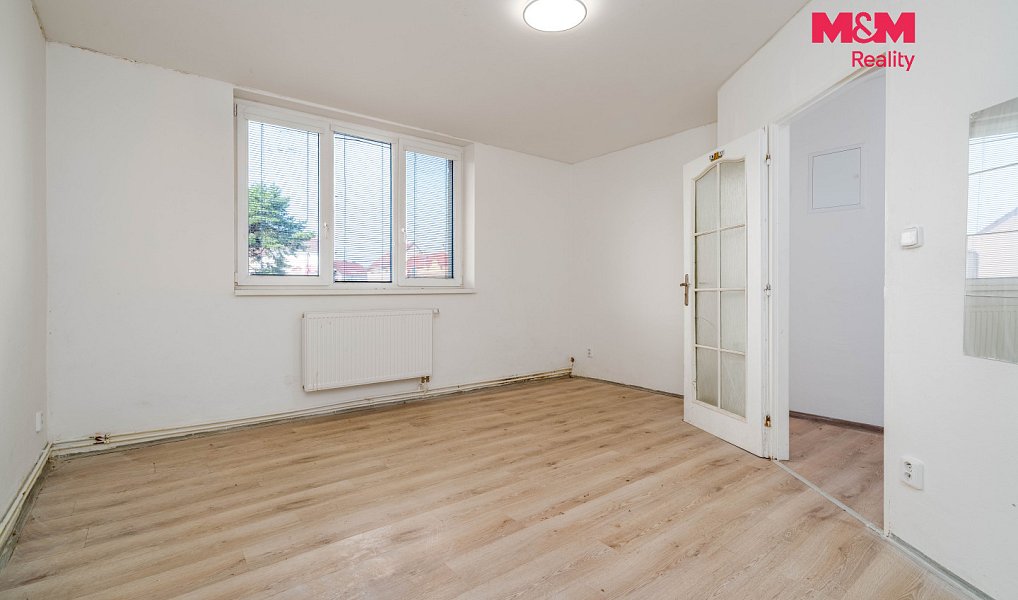 Prodej bytu 2+kk 42 m², Milovice – náhled fotky 3