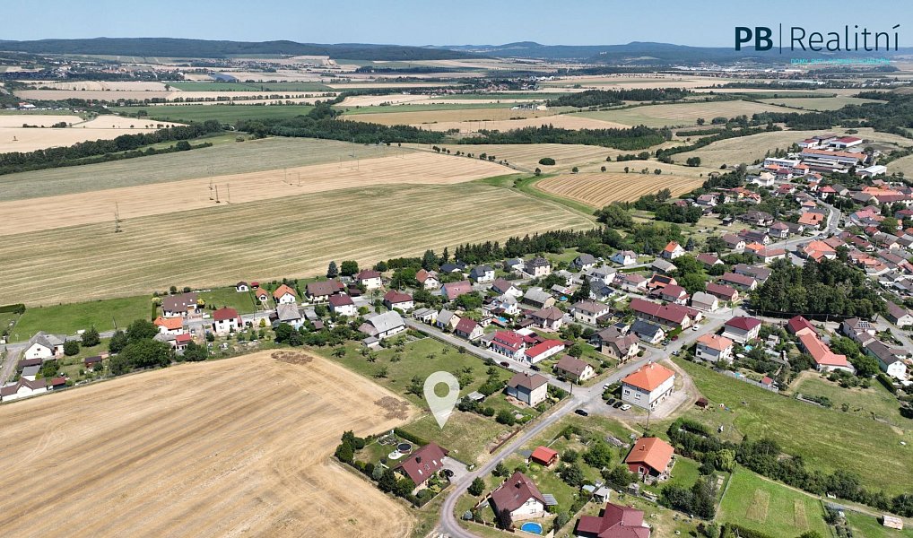 Prodej stavebního pozemku 860 m², Osek – náhled fotky 5