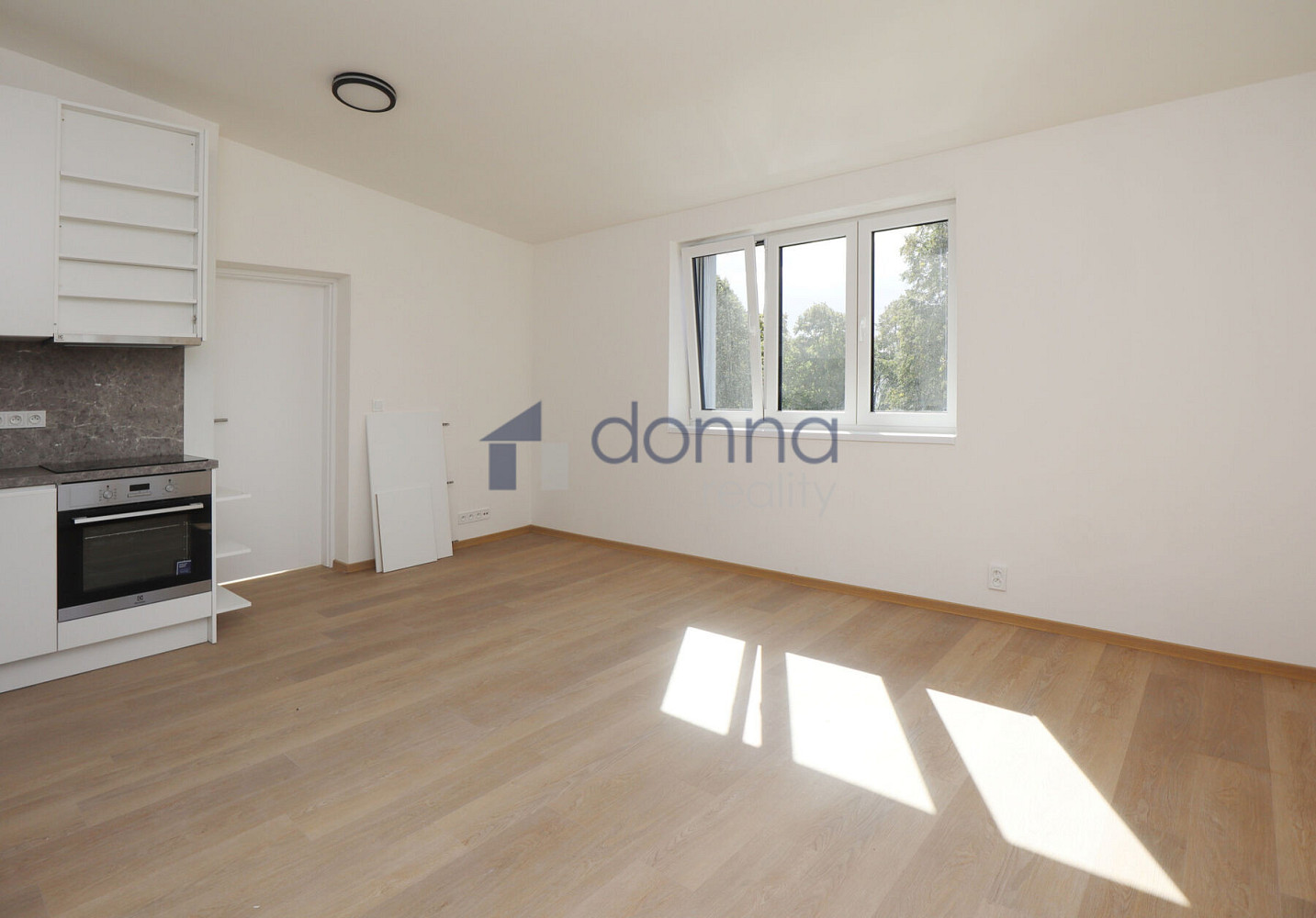 Pronájem bytu 2+kk 45 m² – fotografie 5