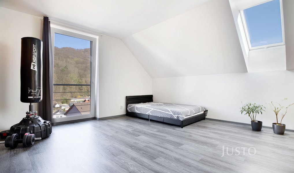 Prodej domu 148 m² s pozemkem 1 008 m², Velké Březno – náhled fotky 7