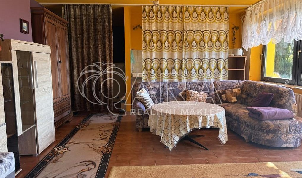 Pronájem bytu 1+kk 35 m², Zubří – náhled fotky 3