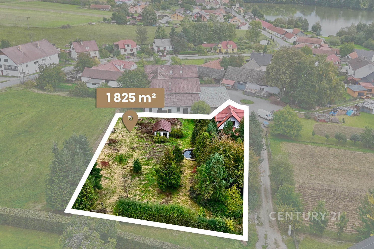 Prodej stavebního pozemku 1 825 m² — photo 3