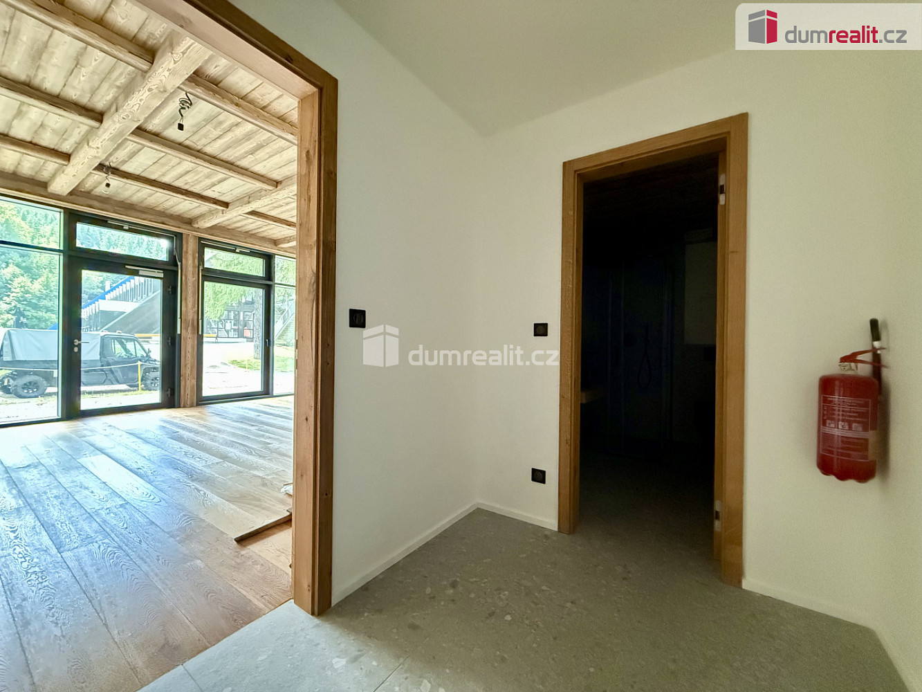 Pronájem obchodních prostor 45 m² – fotografie 4