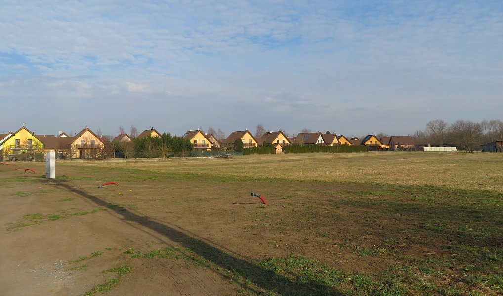 Prodej stavebního pozemku 2 420 m², Obříství – náhled fotky 4