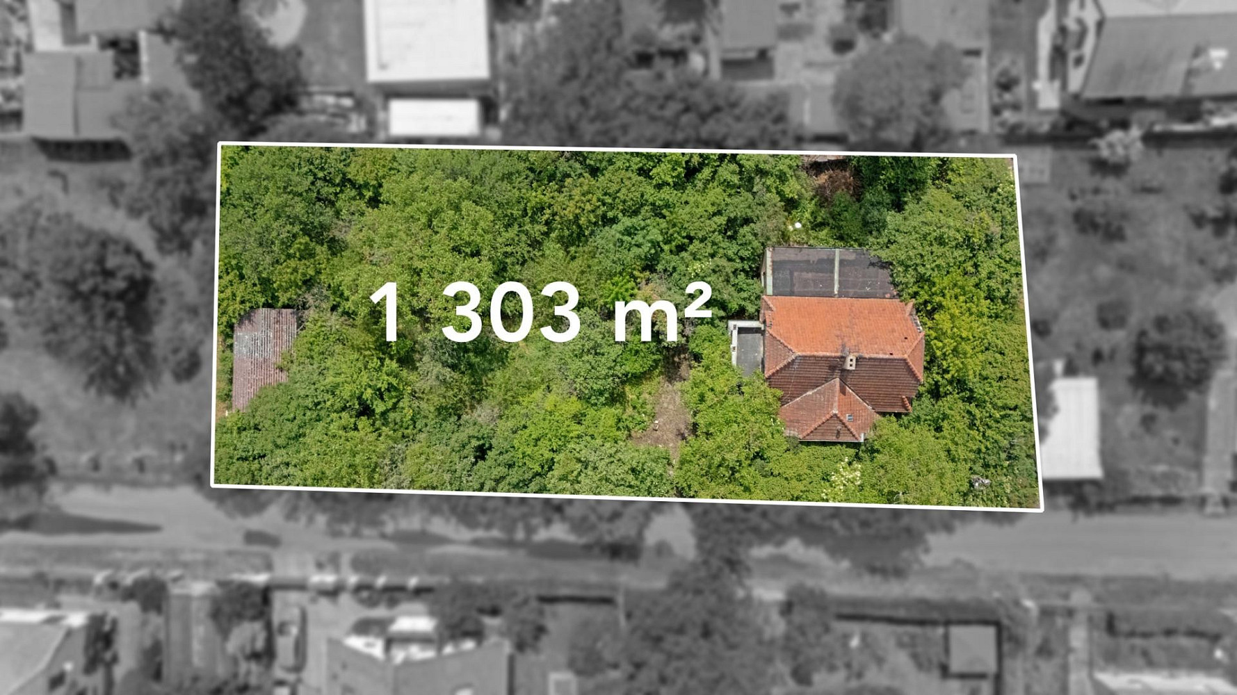 Prodej stavebního pozemku 1 303 m²