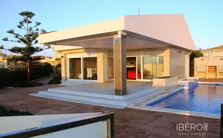Prodej domu 150 m² s pozemkem 1 000 m², La Manga Del Mar Menor, Španělsko