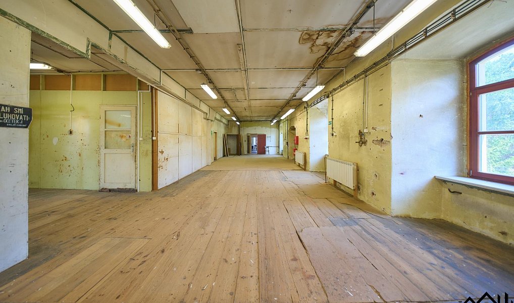 Prodej výrobních prostor 755 m², Lhota Rapotina – náhled fotky 21