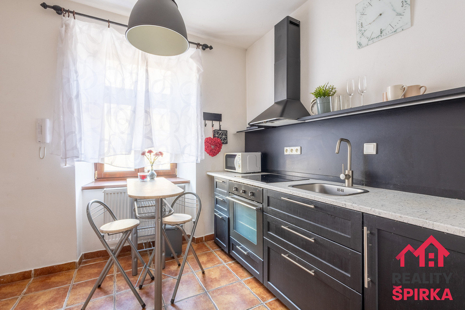 Prodej bytu 1+1 29 m² – fotografie 2