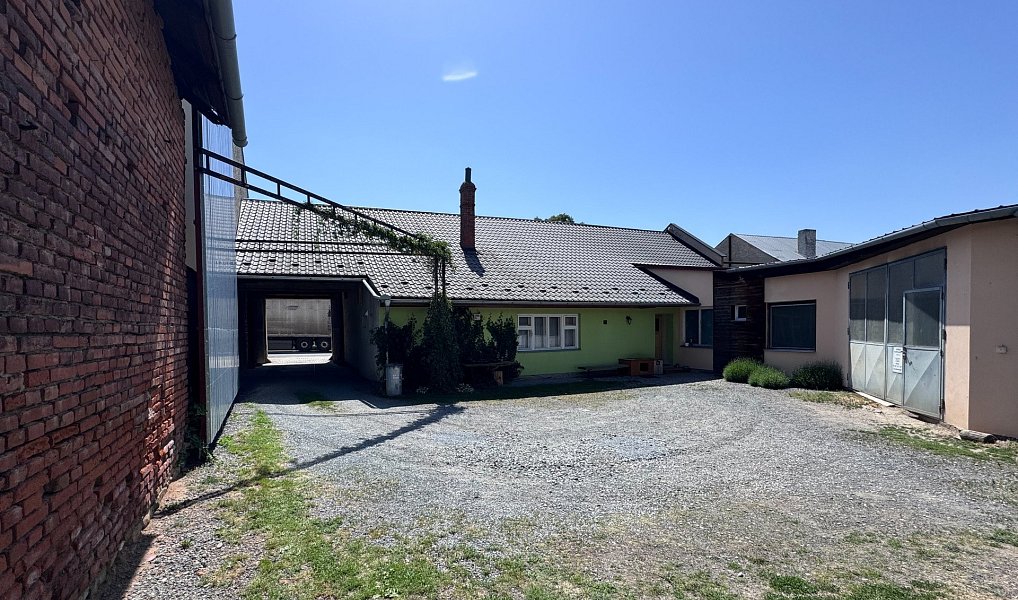 Prodej komerčního objektu (jiného typu) 1 147 m², Martinice – náhled fotky 14