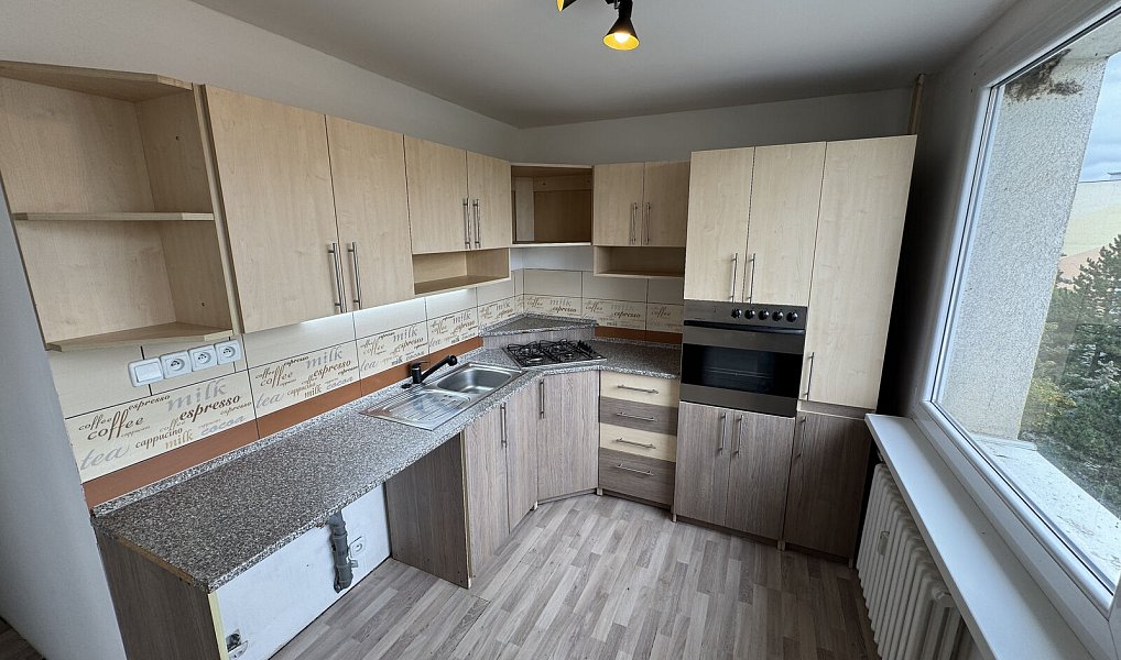 Prodej bytu 2+1, 61 m², Chomutov