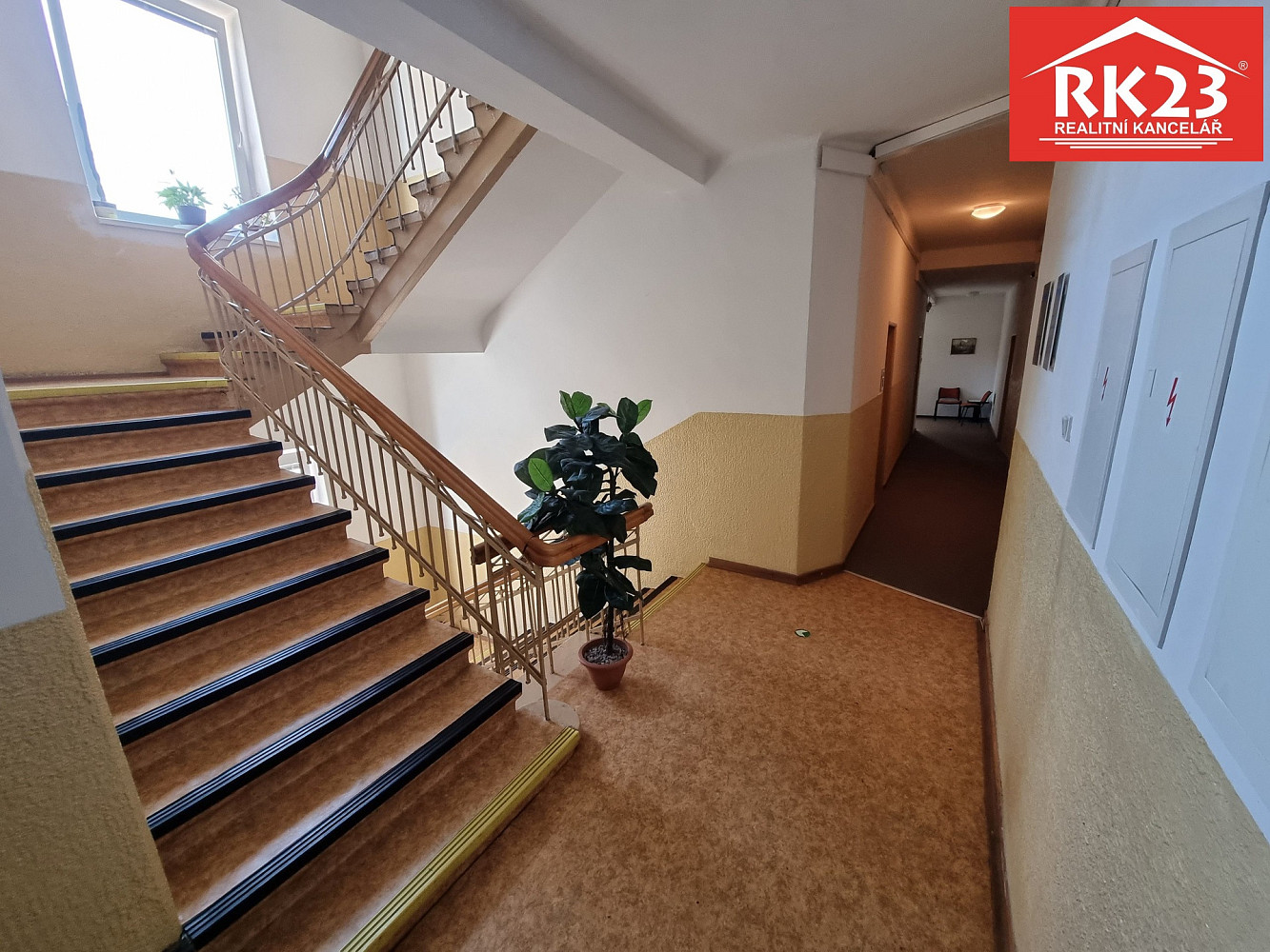 Pronájem kanceláře 19 m² – fotografie 4