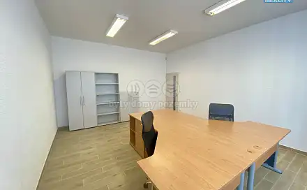 Pronájem kanceláře 26 m², Hlubčická, Krnov - Pod Bezručovým vrchem, okres Bruntál