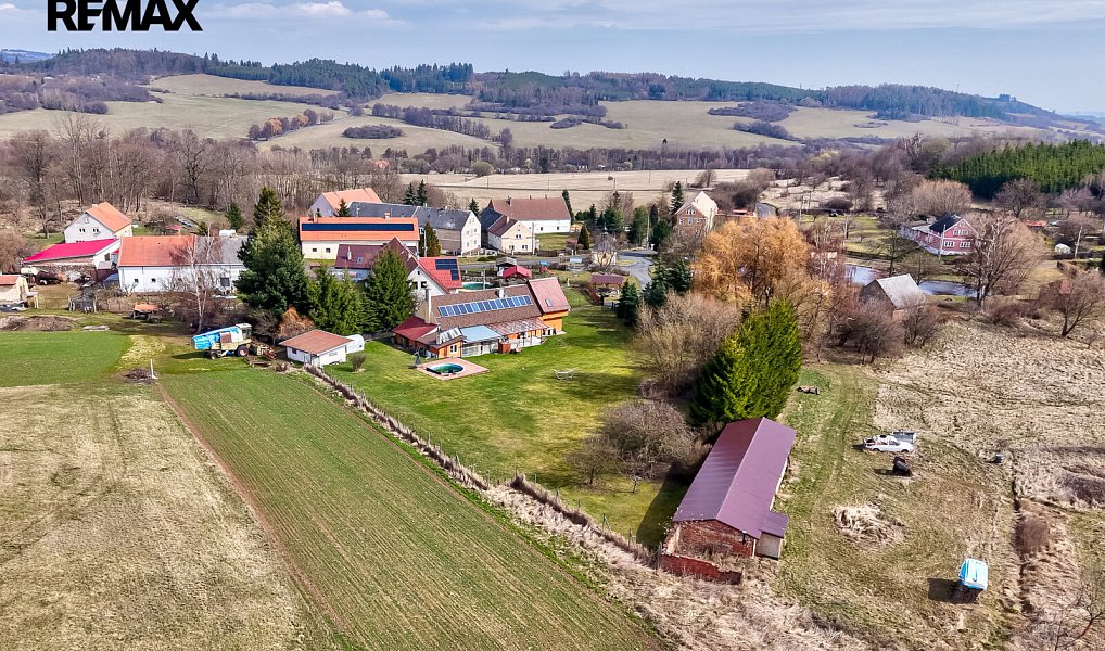 Prodej domu 288 m² s pozemkem 3 017 m², Verušičky – náhled fotky 2