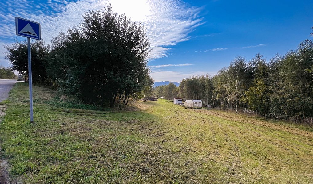 Prodej stavebního pozemku 1 902 m², Jeřmanice – náhled fotky 9