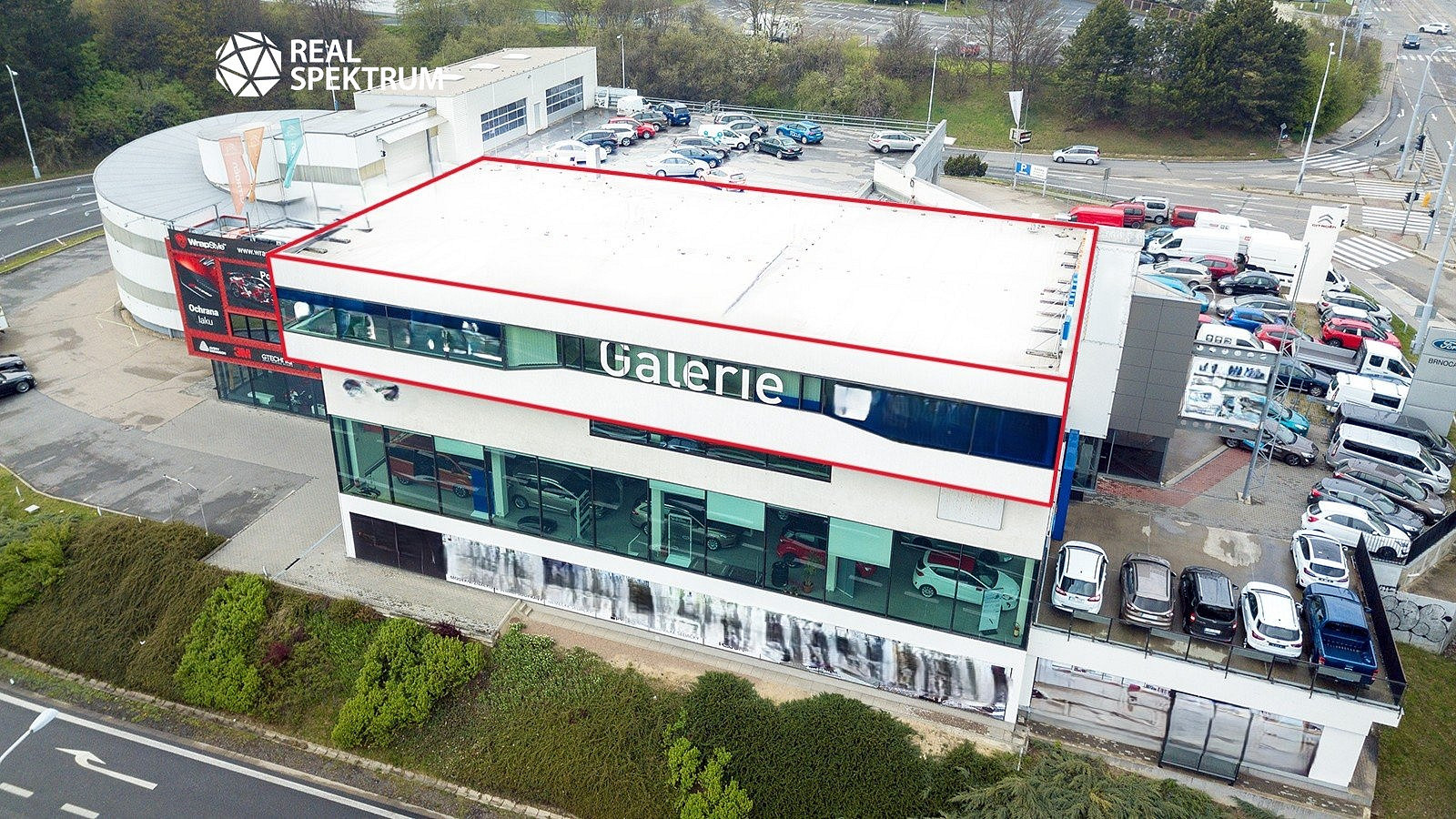 Pronájem obchodních prostor 427 m²
