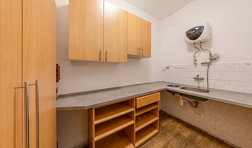 Pronájem obchodních prostor 534 m², Uherské Hradiště – náhled fotky 4