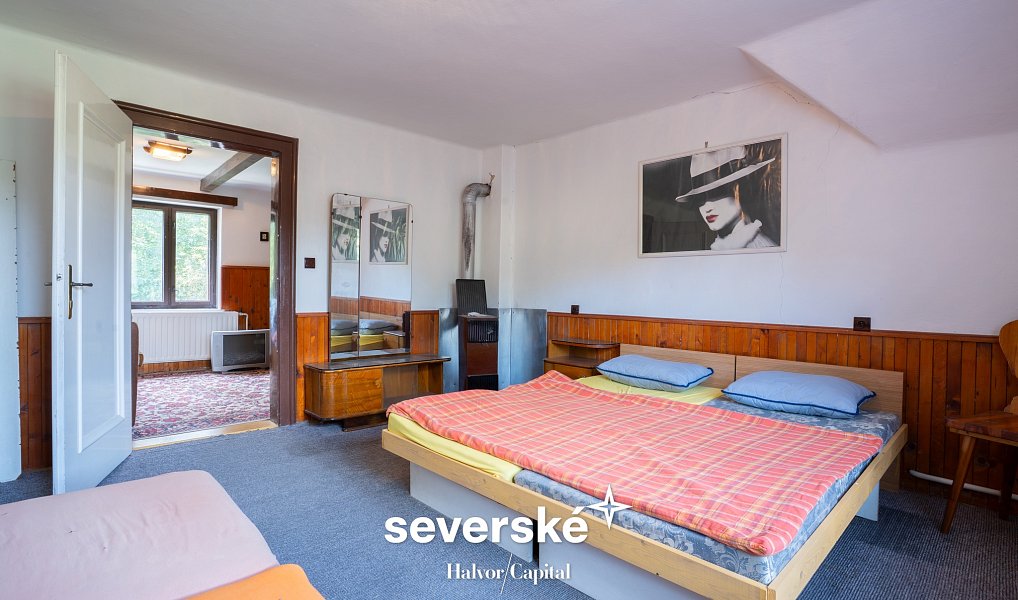 Prodej domu 190 m² s pozemkem 2 122 m², Kunratice – náhled fotky 10