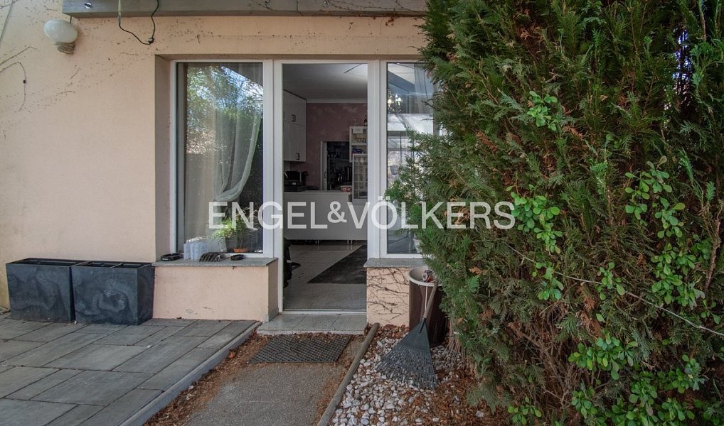 Pronájem výrobních prostor 230 m², Husinec – náhled fotky 2