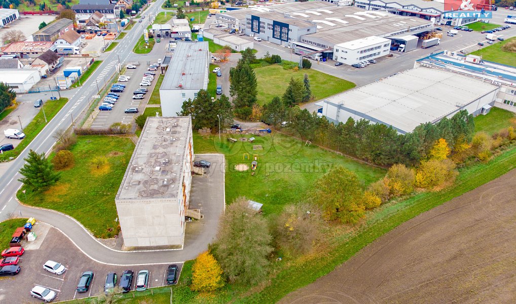Prodej pozemku 715 m², Hradec Králové – náhled fotky 3