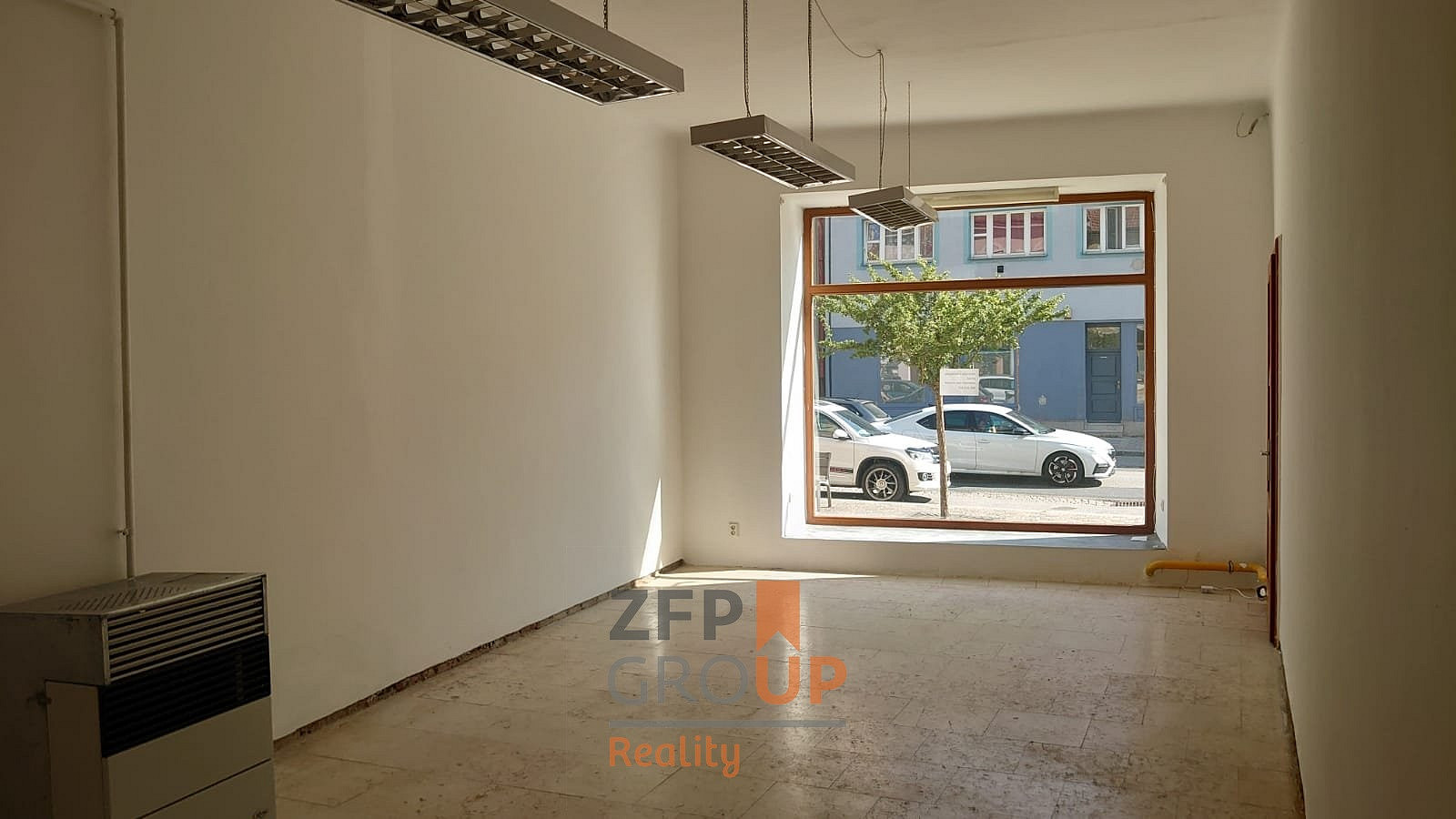 Pronájem obchodních prostor 47 m² – fotografie 2