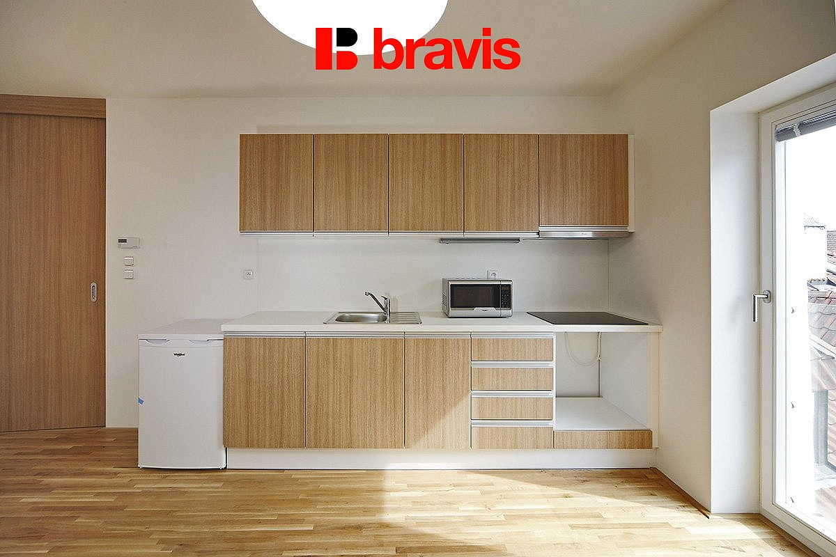 Pronájem bytu 2+kk 54 m² – fotografie 3