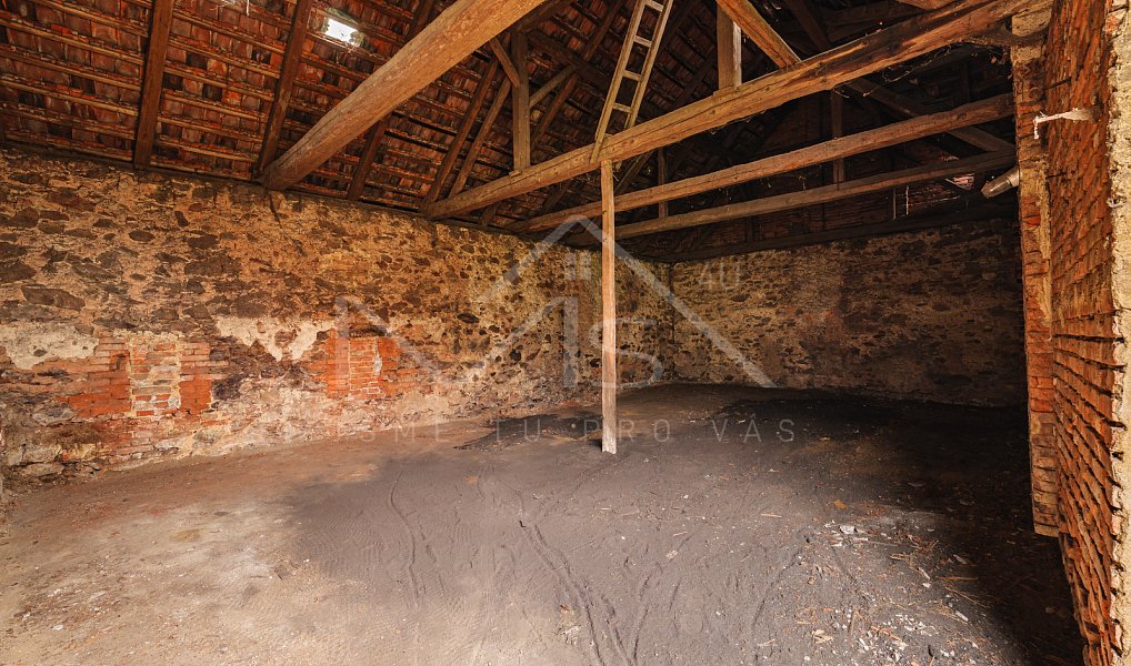 Prodej domu 330 m² s pozemkem 943 m², Chrást – náhled fotky 29