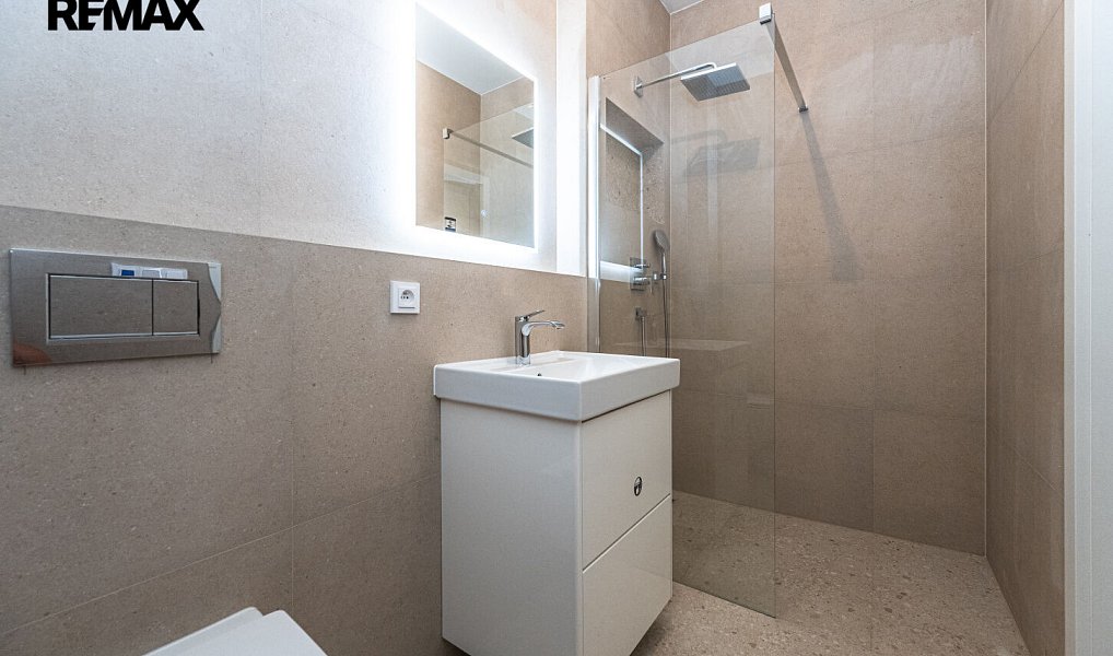 Prodej domu 195 m² s pozemkem 1 192 m², Vysoký Újezd – náhled fotky 6