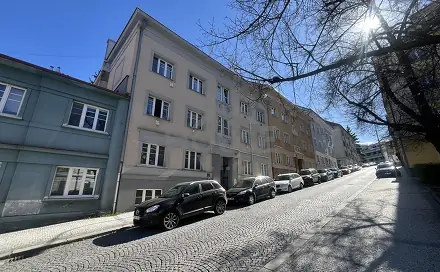 Prodej bytu 2+kk 51 m², Za Strahovem, Praha 6 - Břevnov