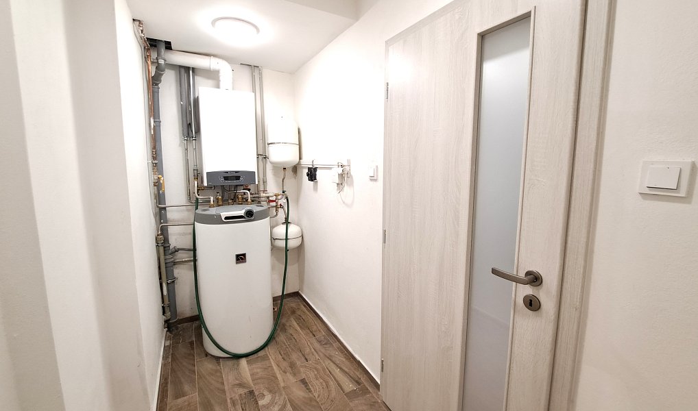 Prodej domu 230 m² s pozemkem 1 280 m², Podhradí – náhled fotky 34