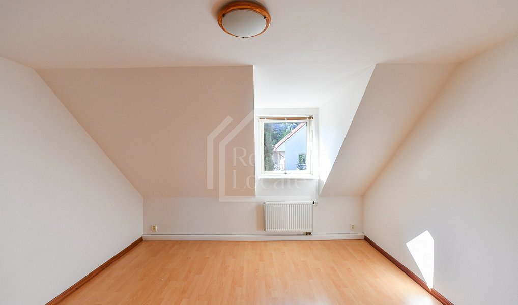Pronájem domu 230 m² s pozemkem 379 m², Praha – náhled fotky 11