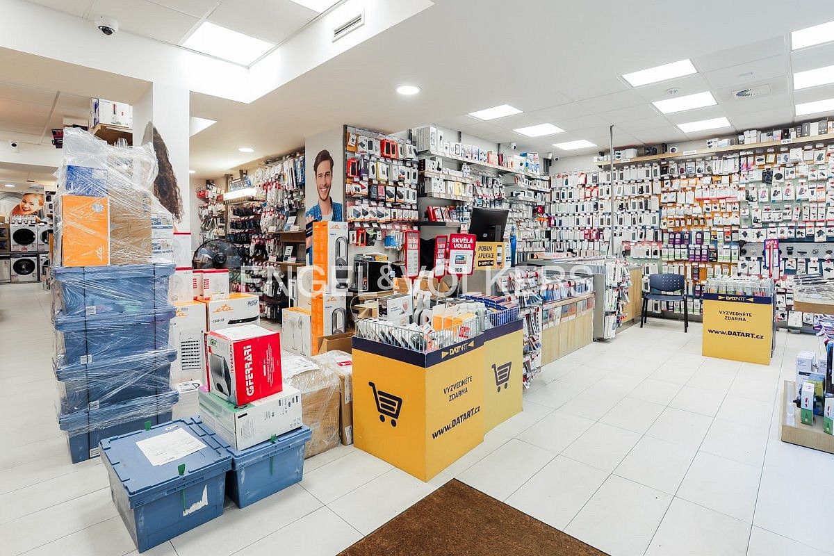 Pronájem obchodních prostor 137 m² – fotografie 4