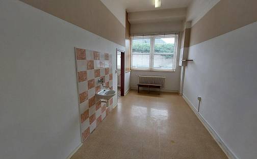 Pronájem kanceláře 20 m², nám. Minoritů, Krnov - Pod Bezručovým vrchem, okres Bruntál